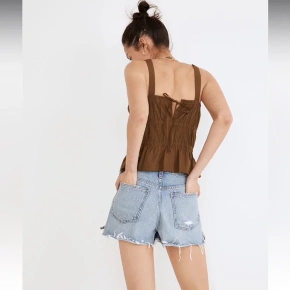 Madewell Relaxed Denim Shorts in Madera Wash: Side-Slit Edition 25 9 - Picture 3 of 8